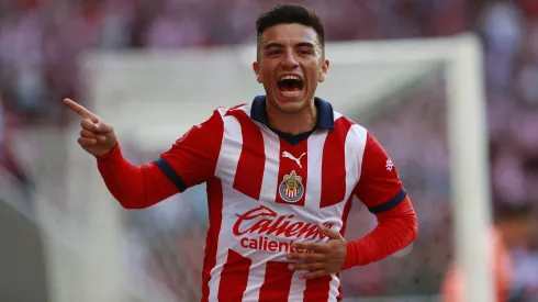 El mediocampista anotó un gol en la victoria de Chivas sobre San Luis en el Estadio Akron