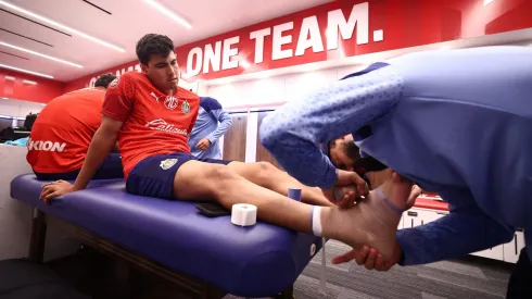 La afición de Chivas tundió a Érick Gutiérrez en redes sociales