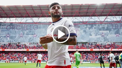 Alexis Vega no aguanta las críticas en Chivas y así responde a sus detractores