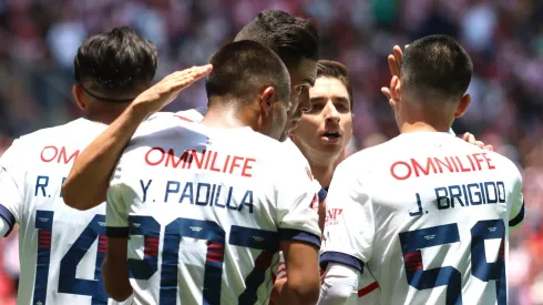 Noticias de Chivas hoy 25 de agosto: Pauno, radical decisión; rechazan a Brizuela; el 11 del Rebaño ante Santos