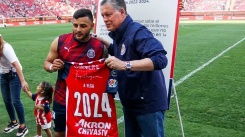 Alexis Vega fue renovado en la gestión de Ricardo Peláez y ahora deberá negociar con Fernando Hierro