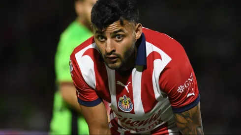 Alexis Vega fue tundido una vez más por la afición de Chivas en las redes sociales
