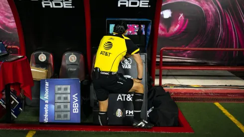 Macías Romo no dirige un partido de las Chivas desde el Clausura 2022 en el Estadio Akron