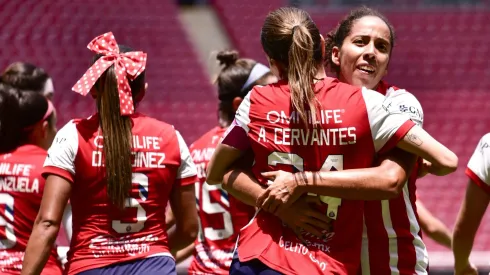 Alicia Cervantes y Karla Martínez representan a Chivas Femenil en el once ideal de la Jornada 9.