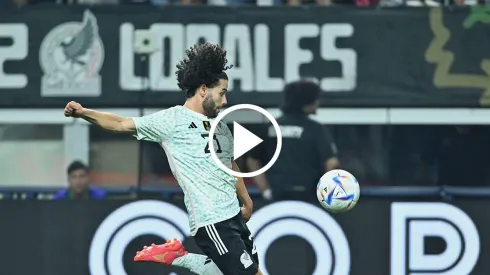 Golazo del Chino Huerta para el empate de la Selección Mexicana.