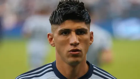Alan Pulido vio acción en la derrota de Sporting Kansas City.
