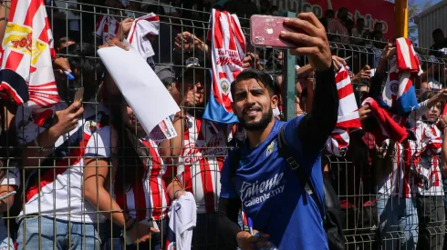 Miguel Ponce se lanza contra afición de Chivas: No necesitan que los alientes cuando van ganando 
