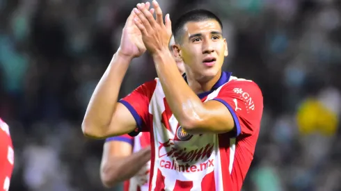 El canterano de Chivas fue elegido por Veljko Paunovic para el primer equipo por encima de Diego Campillo