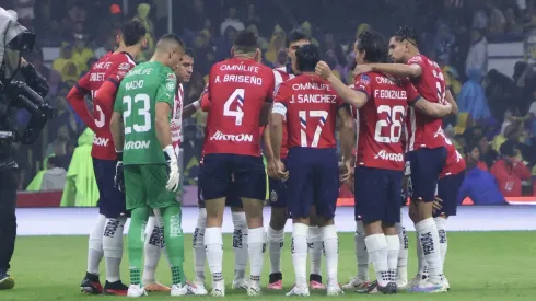 Reportan en Chivas que hubo al menos seis jugadores en la fiesta de Vega y Chicote