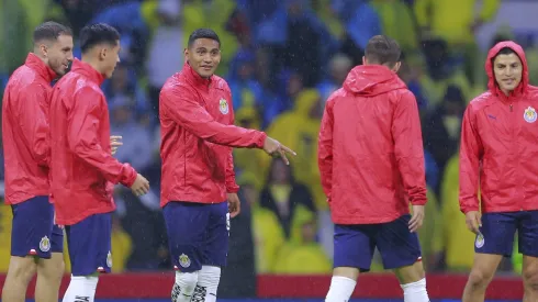 Alineación de Chivas para recibir a Atlas en el Clásico Tapatío de la Fecha 12