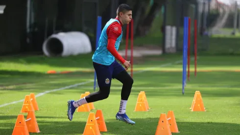 Ronaldo Cisneros evitó polémicas y resaltó su trabajo como suplente en Chivas