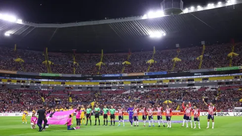 La afición de Chivas respondió en la tribuna, pero el equipo no hizo lo mismo en la cancha del Estadio Jalisco