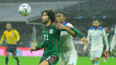 La reacción de la afición de Chivas a los penales del Chino Huerta en la Selección Mexicana.