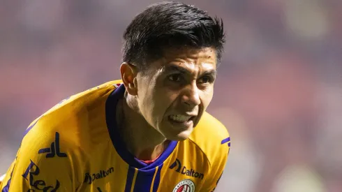 Chivas lo dejó ir y la está rompiendo en la Liga MX: Dieter Villalpando se luce con San Luis.
