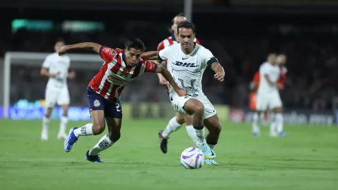 Chivas enfrenta a Pumas con varias rachas vigentes en condición de anfitrión
