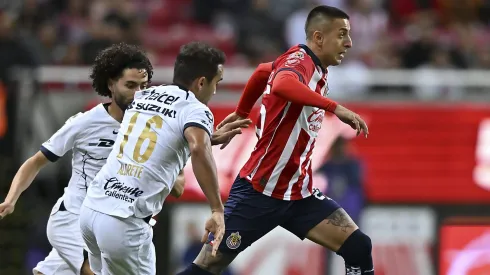 César Ramos Palazuelo dirige la vuelta de Chivas vs. Pumas.