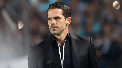 Filtran primera foto de Fernando Gago con ropa de Chivas.