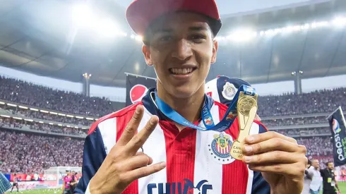 La afición de Chivas despidió con honores a Ángel Zaldívar