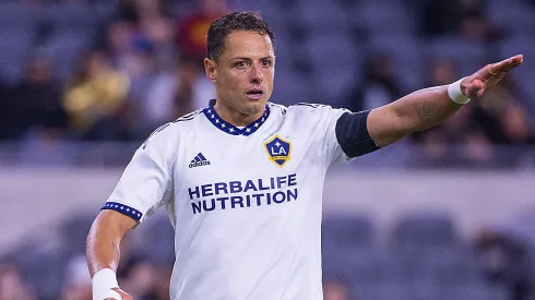 Efraín Juárez advirtió a Chivas sobre el regreso de Chicharito.