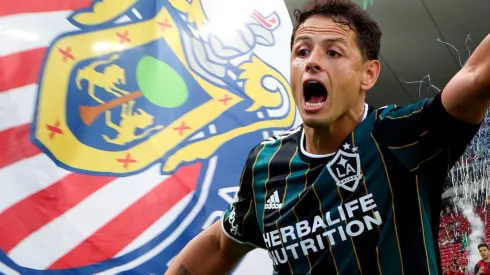 Agente de Chicharito ya viaja a México.