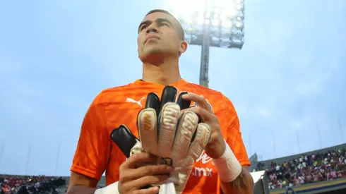 Lo que publicó Miguel Jiménez en redes después de convertirse en el tercer portero de Chivas