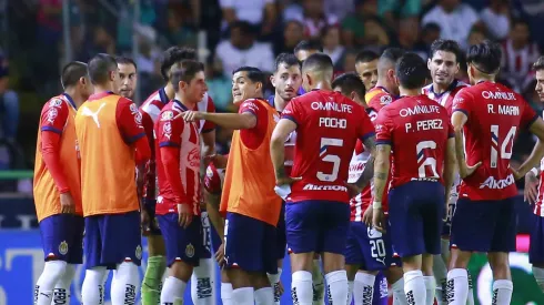 Últimas noticias de Chivas HOY 19 de enero: Lo malo con Chicharito; Cowell tiene traductores