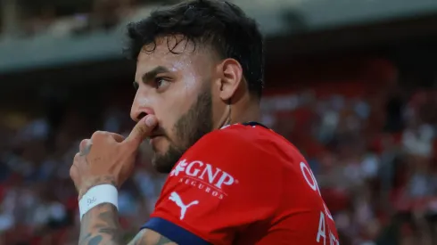 Alexis Vega no juega en Chivas vs. Toluca.