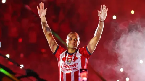 Chicharito Hernández volvió a Chivas después de largos 14 años
