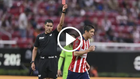 Leonardo Sepúlveda fue expulsado tras apenas seis minutos en cancha de su debut en Liga MX

