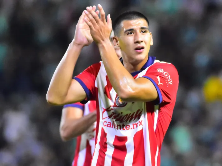 Chivas confirmó gravedad de la lesión de Raúl Martínez