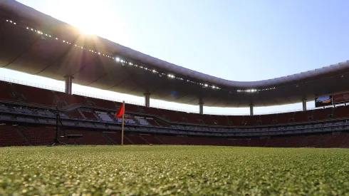 Chivas espera contar con el Chicharito aunque sea unos minutos.