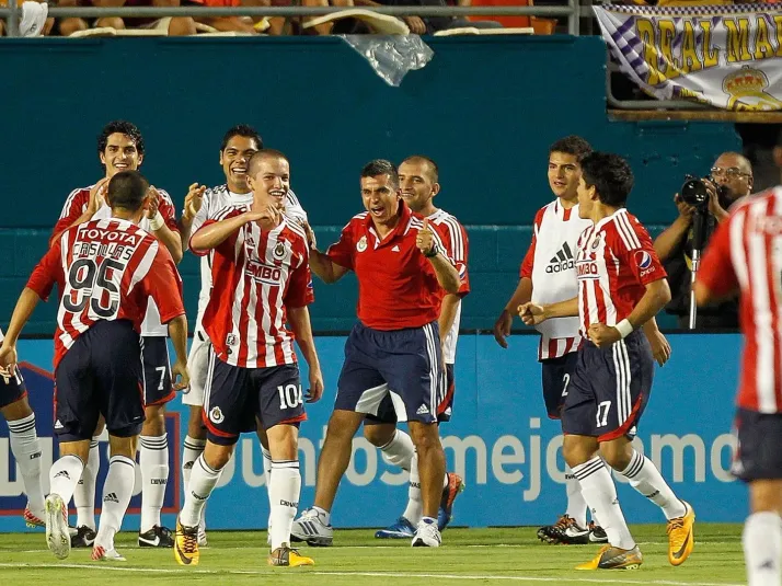 Apuntaba a la gloria con Chivas, pero ahora juega amateur en Estados Unidos