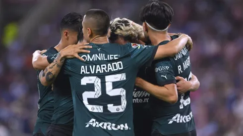 Carlos Hermosilla defendió a Chivas.