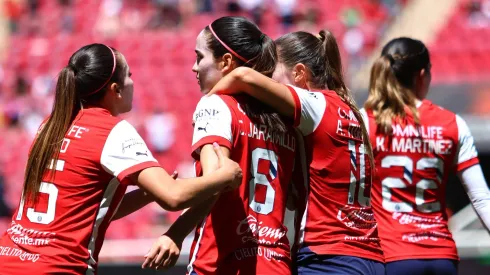 Afición estalló contra Chivas Femenil.