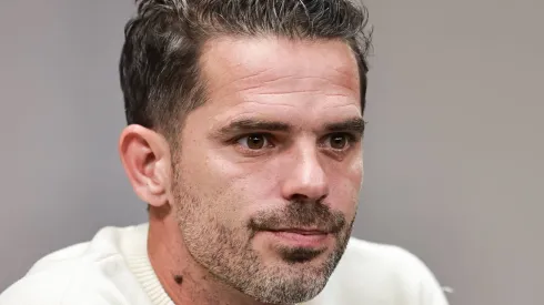 Fernando Gago convocó a joven canterano de Chivas.