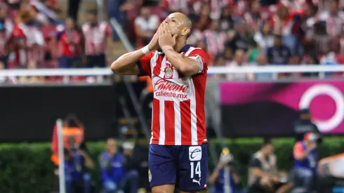 Chivas superó a Querétaro por 2-0 y así reaccionó Chicharito Hernández.
