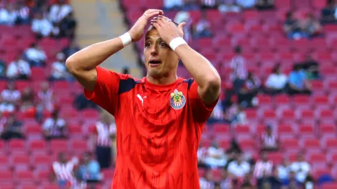 Chivas se ilusiona con tener a este refuerzo con Chicharito Hernández.