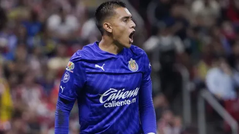 Rangel le dice una verdad a Atlas.