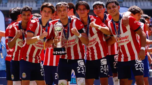 La base del campeón Chivas Sub18 se mantendrá un semestre más, pero muchos serán promovidos en Fuerzas Básicas