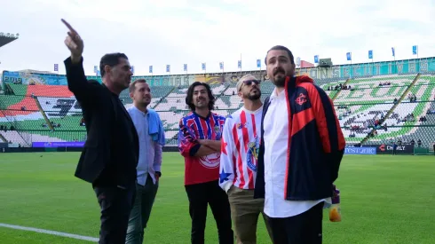 Amaury no quiere tomar una decisión precipitada.