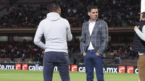 El exdirigente del Rebaño dejó mala imagen ante la prensa.