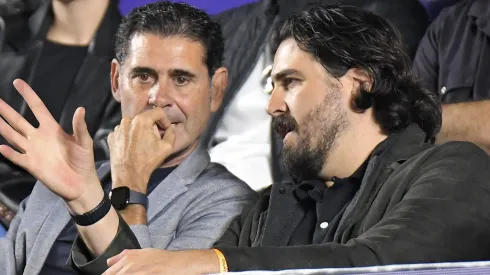 Fernando Hierro habría salido Chivas por culpa de Angélica Fuentes.