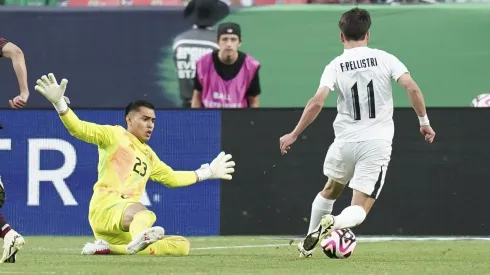 Rangel tampoco pudo hacer mucho para evitar los goles,