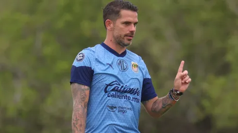 Fernando Gago recuperó a Ariel Castro y Yael Padilla para la pretemporada de Chivas.