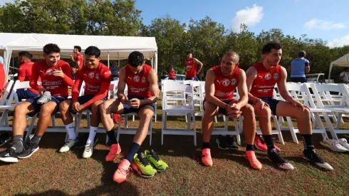 Chicharito Hernández recibió a la visita que sorprendió a varios en la concentración de Chivas