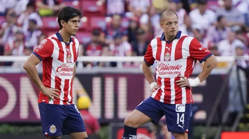 ¿Por qué no viajan Chicharito y José Juan Macías?