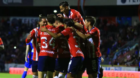 La afición de Chivas depositó su confianza en un promisorio canterano rojiblanco