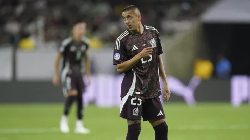 La afición de México exigió la titularidad del Piojo Alvarado en el cierre frente a Ecuador