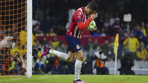 Ronaldo Cisneros inició la inolvidable voltereta de Chivas en la Semifinal del Clausura 2023 en el Estadio Azteca
