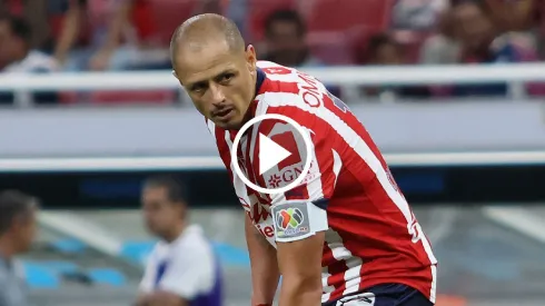 Insólito gol que falló Chicharito Hernández.